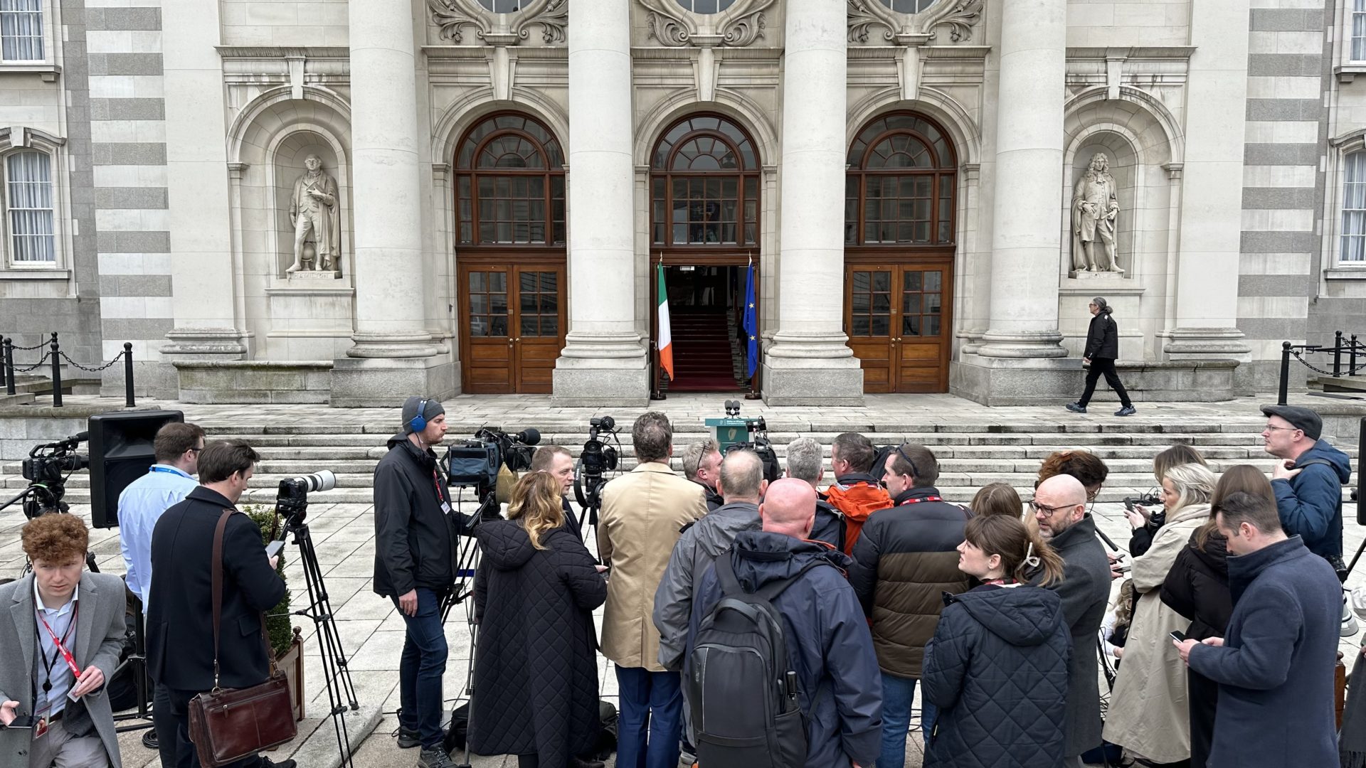 Reporters gather outside Leinster House for Leo Varadkar’s speech