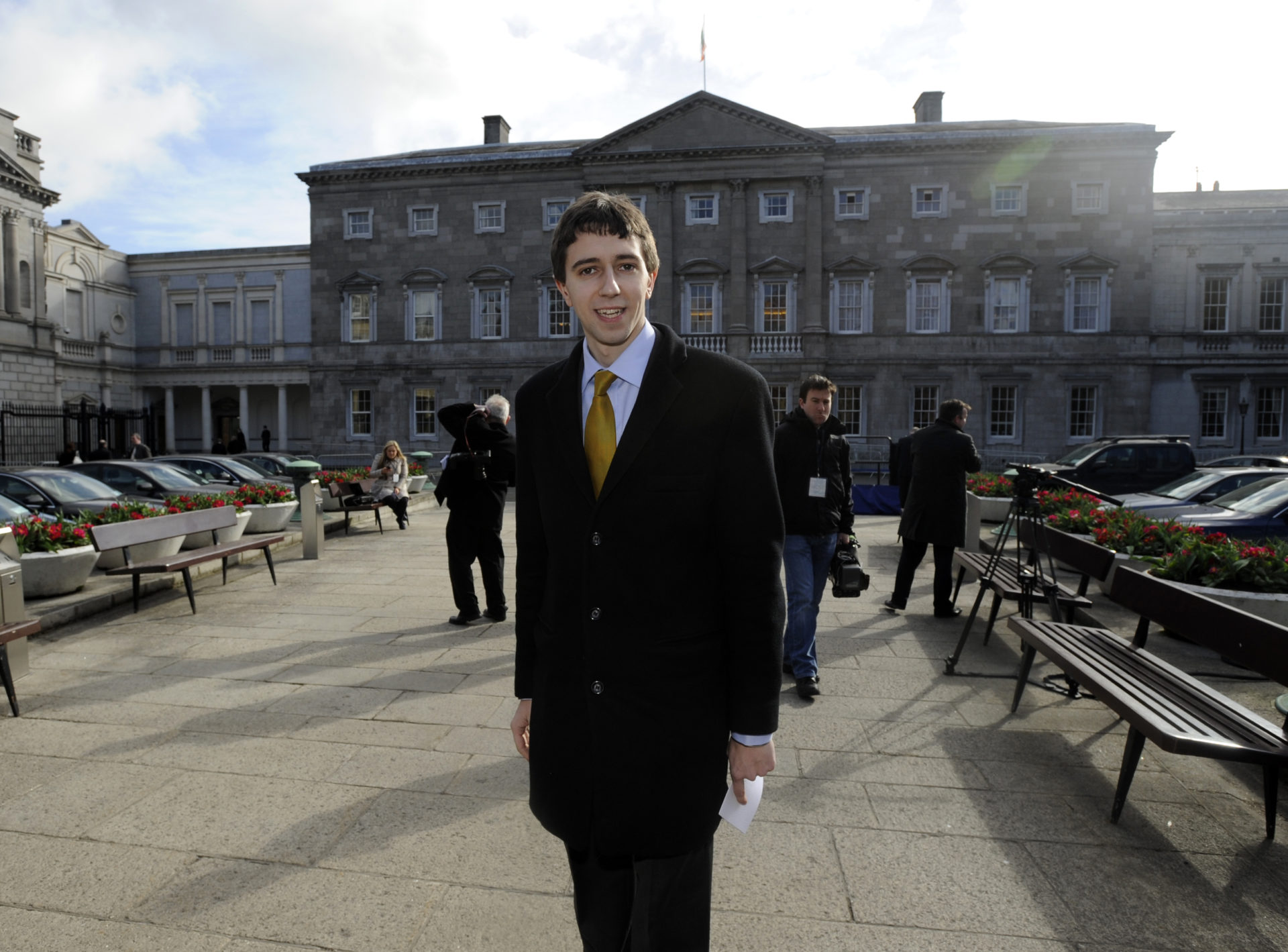 Simon Harris outside Leinster House on his first day as a TD, 09/03/2011. Image: Sasko Lazarov/Photocall Ireland