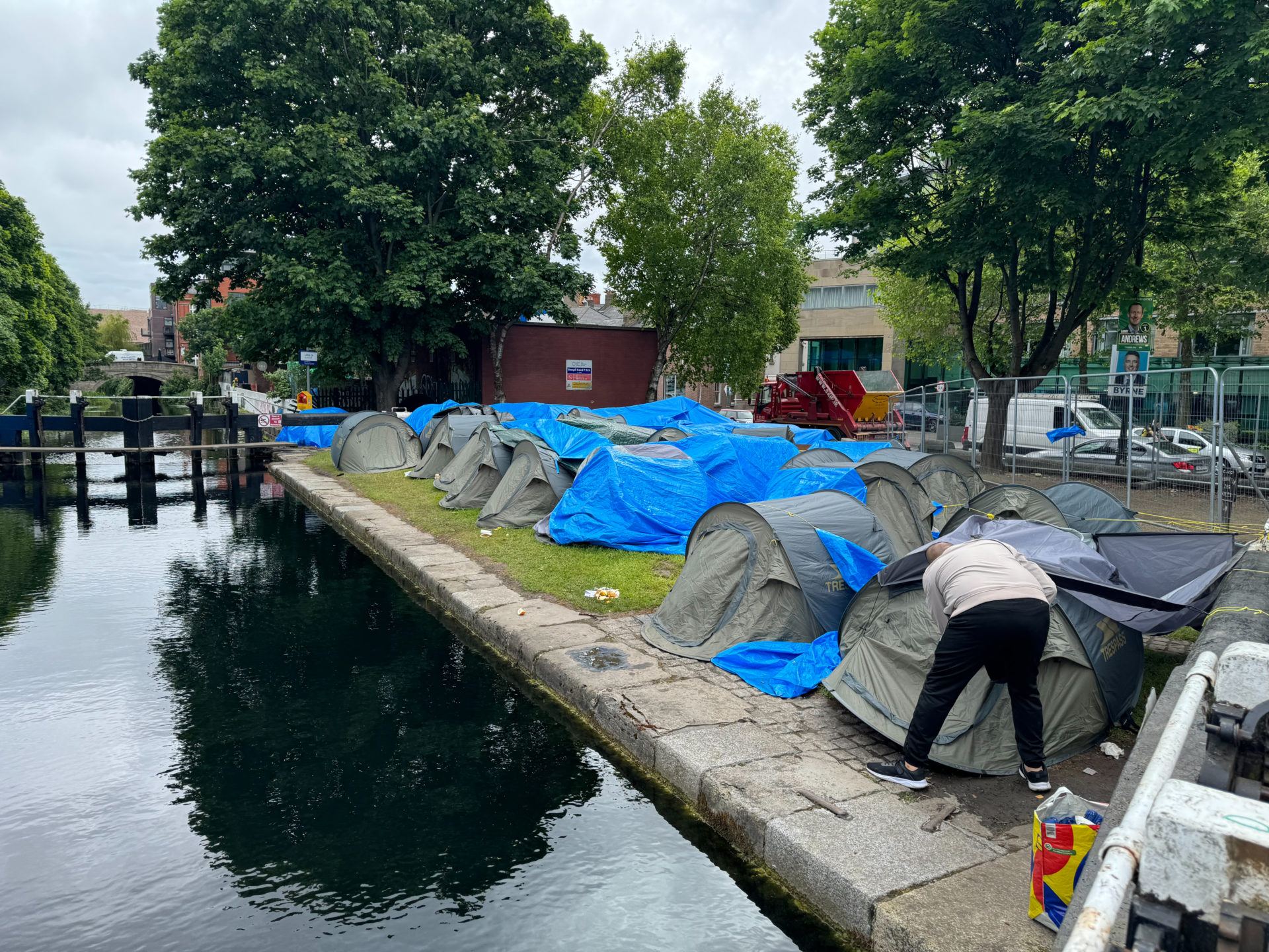 Tents belonging to asylum seekers along the banks of the Grand Canal in Dublin, 29-5-24.