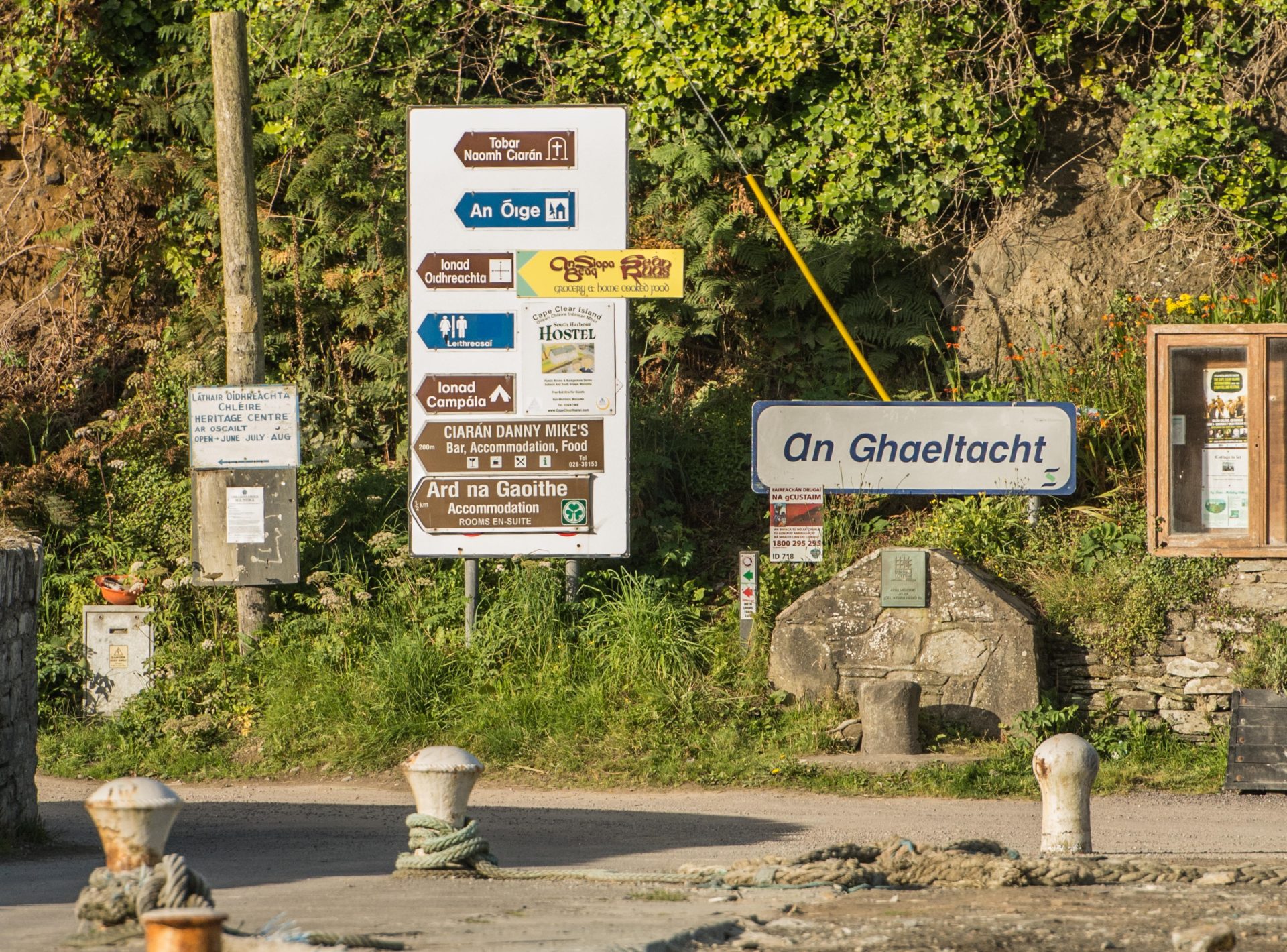 Irish language signs in the Gaeltacht, 24-8-15.