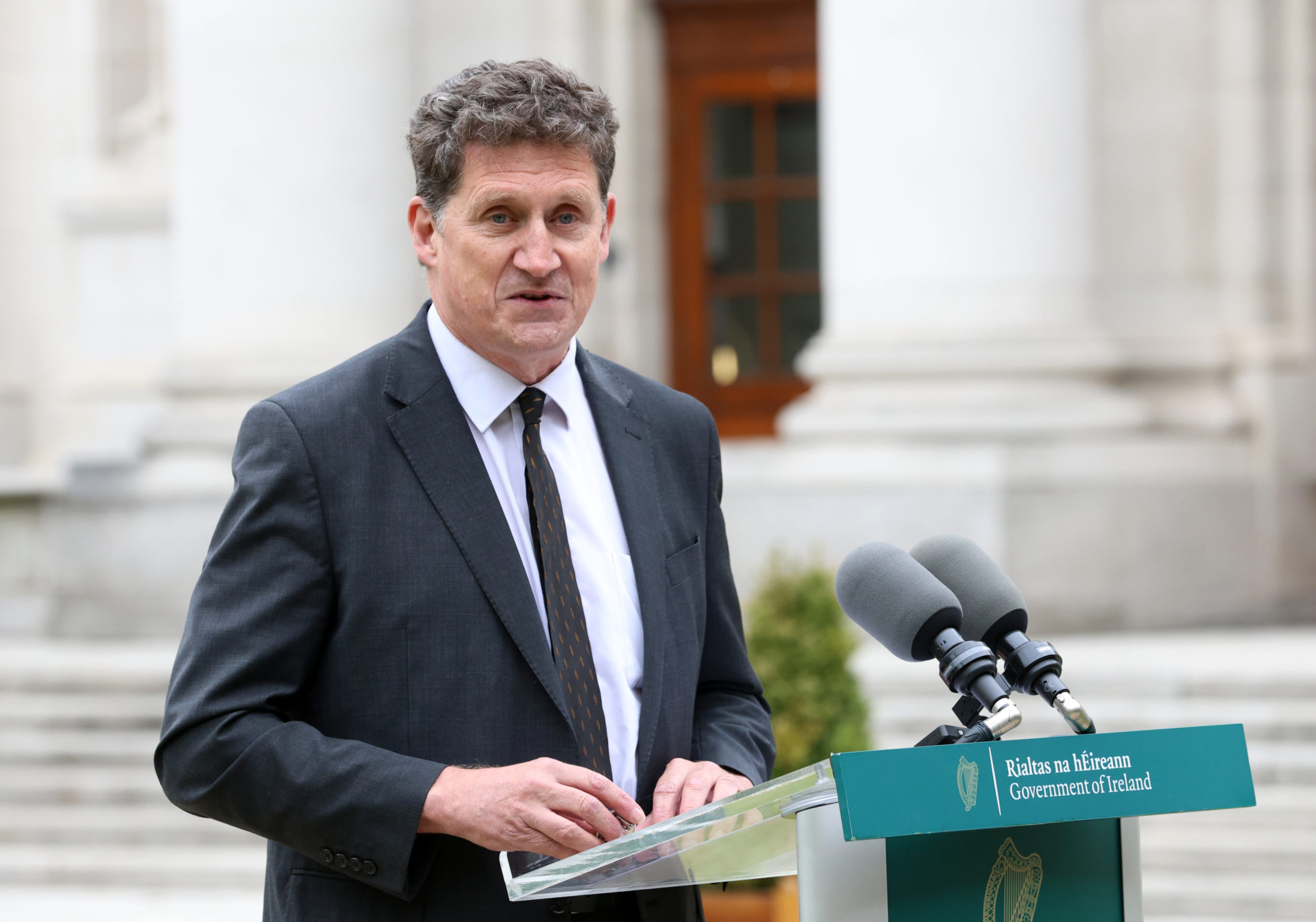 Eamon Ryan announces that he is stepping down as Green Party leader
