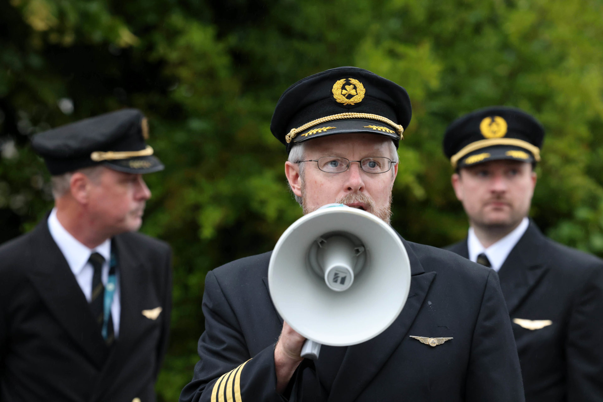 Mark Tighe at an IALPA protest outside Dublin Airport. Image: Leah Farrell/© RollingNews.ie