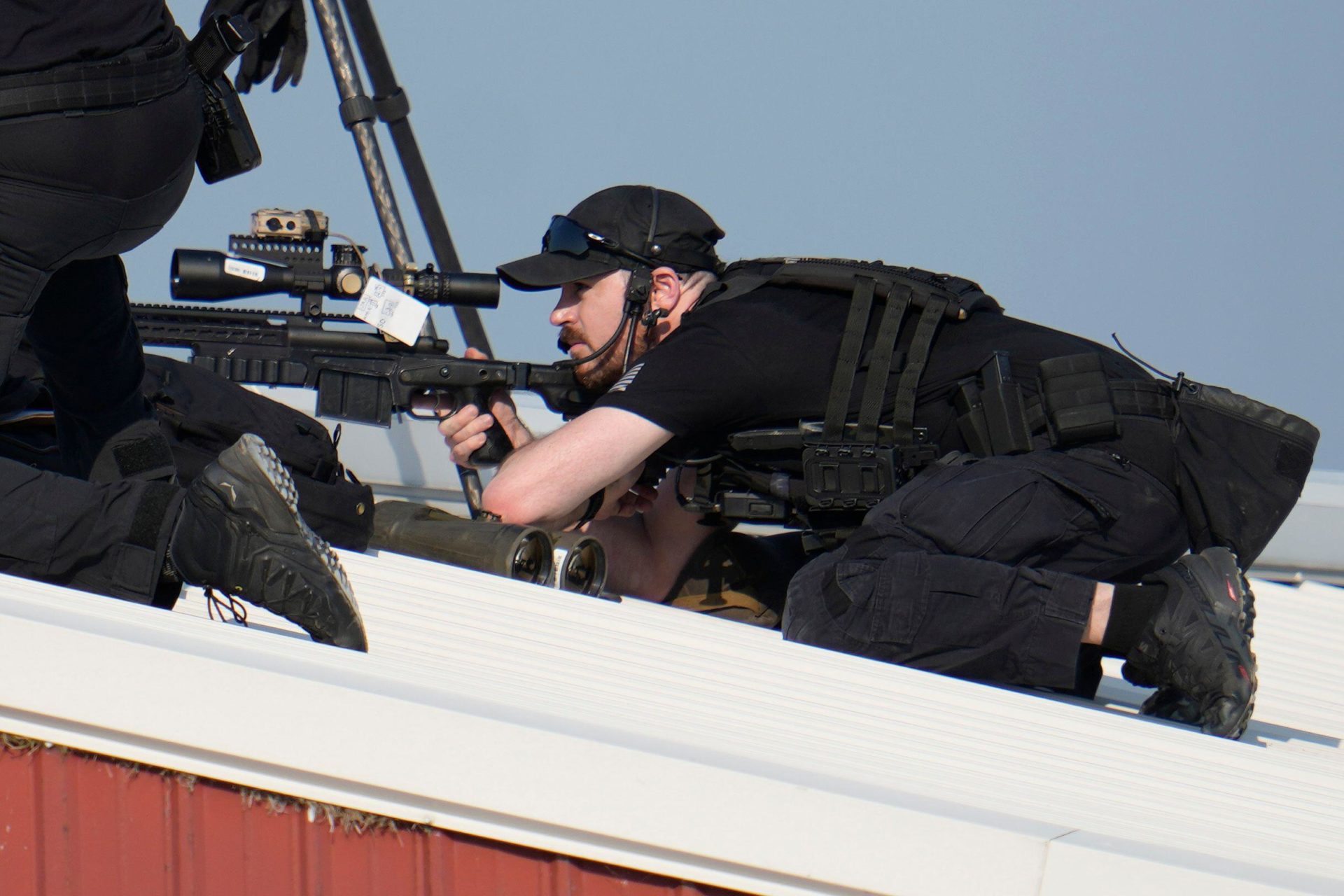 Police snipers return fire after shots were fired while Republican presidential candidate former President Donald Trump was speaking at a campaign rally, 13/07/2024. Image: AP Photo/Gene J. Puskar