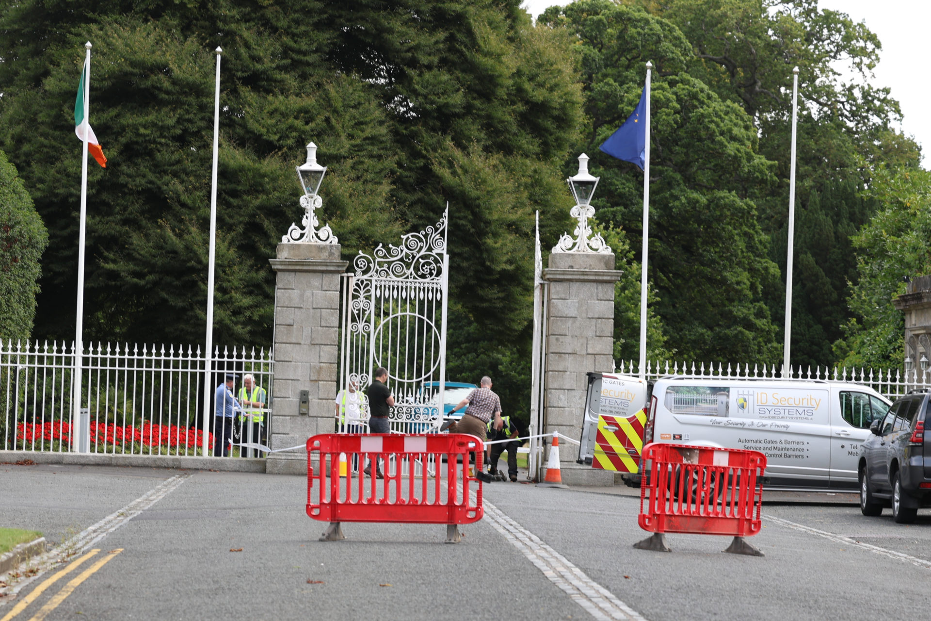 Damage to a gate near Áras an Uachtaráin in Dublin's Phoenix Park, 2-8-24