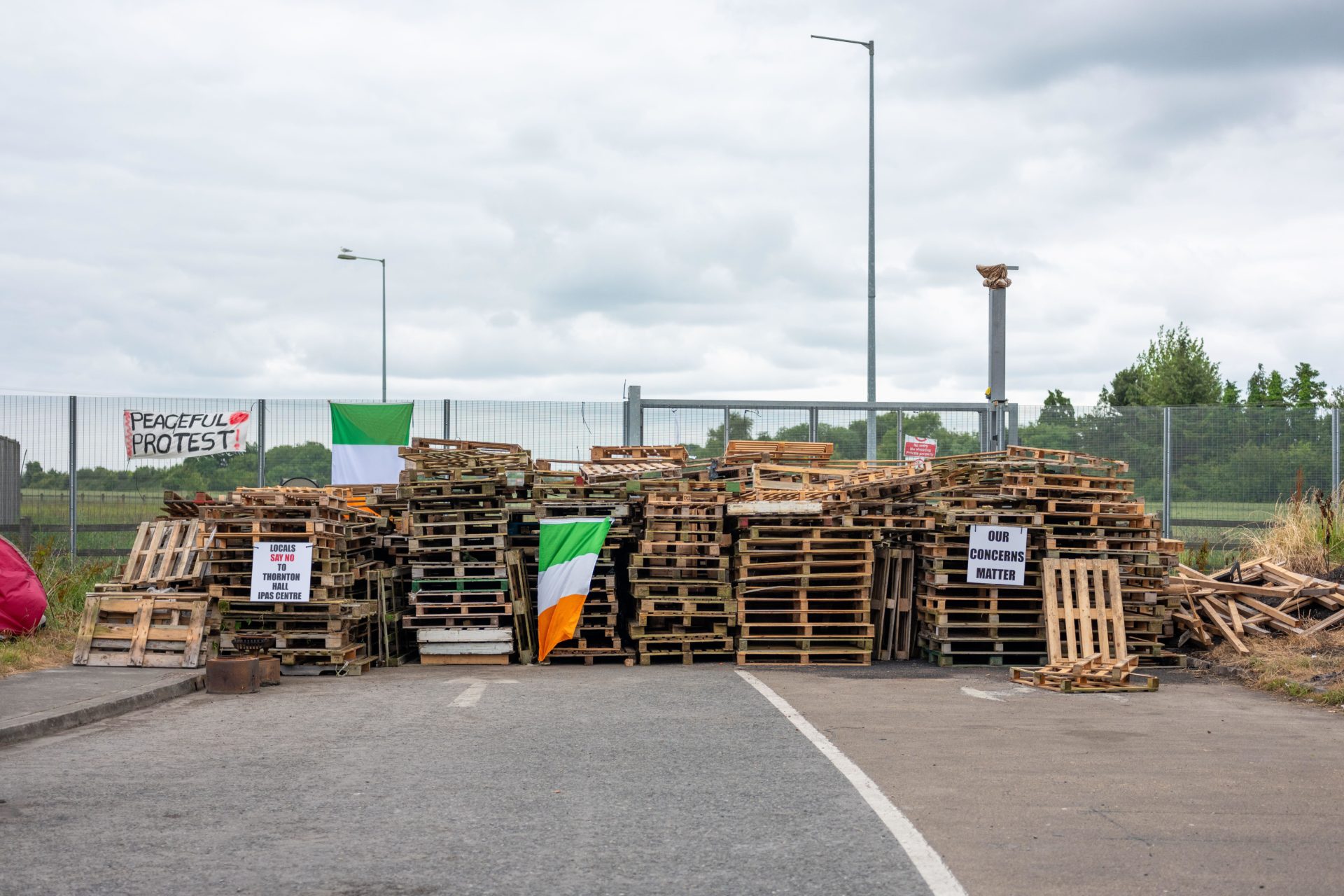 Anti-immigrant protest and blockade at Thornton Hall'