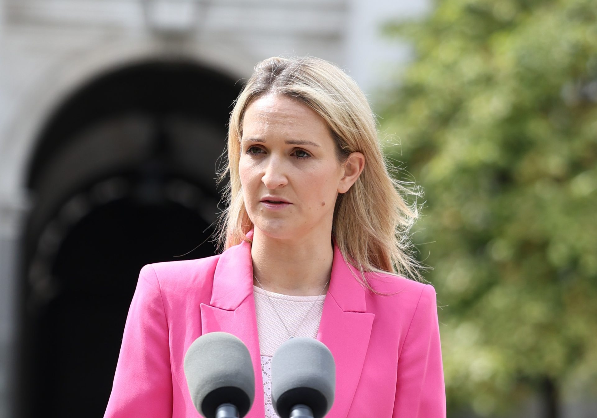 Justice Minister Helen McEntee speaking to the media at Government Buildings, 7-8-24.