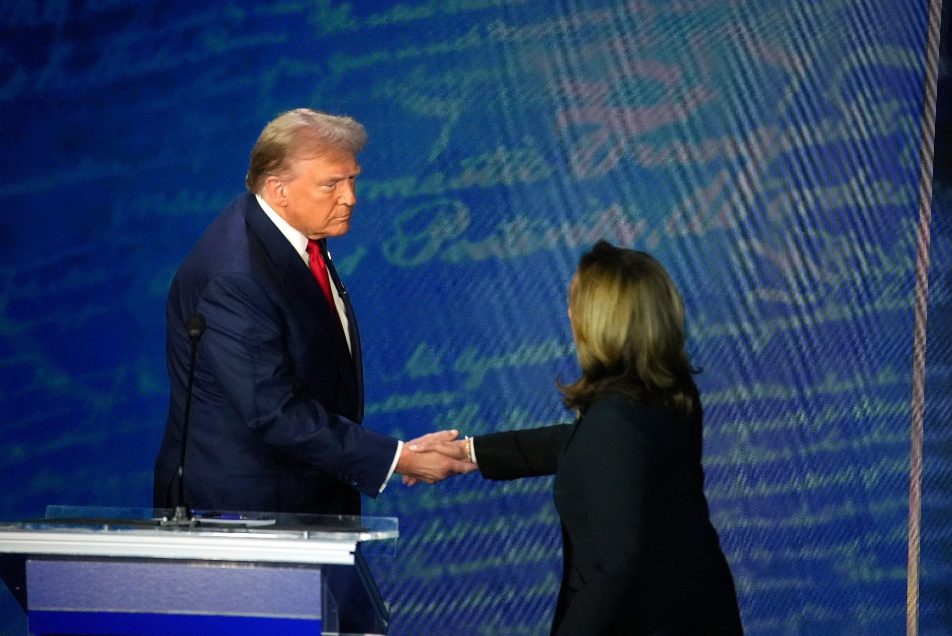 American Presidential Election: Early polls are 'virtually tied'