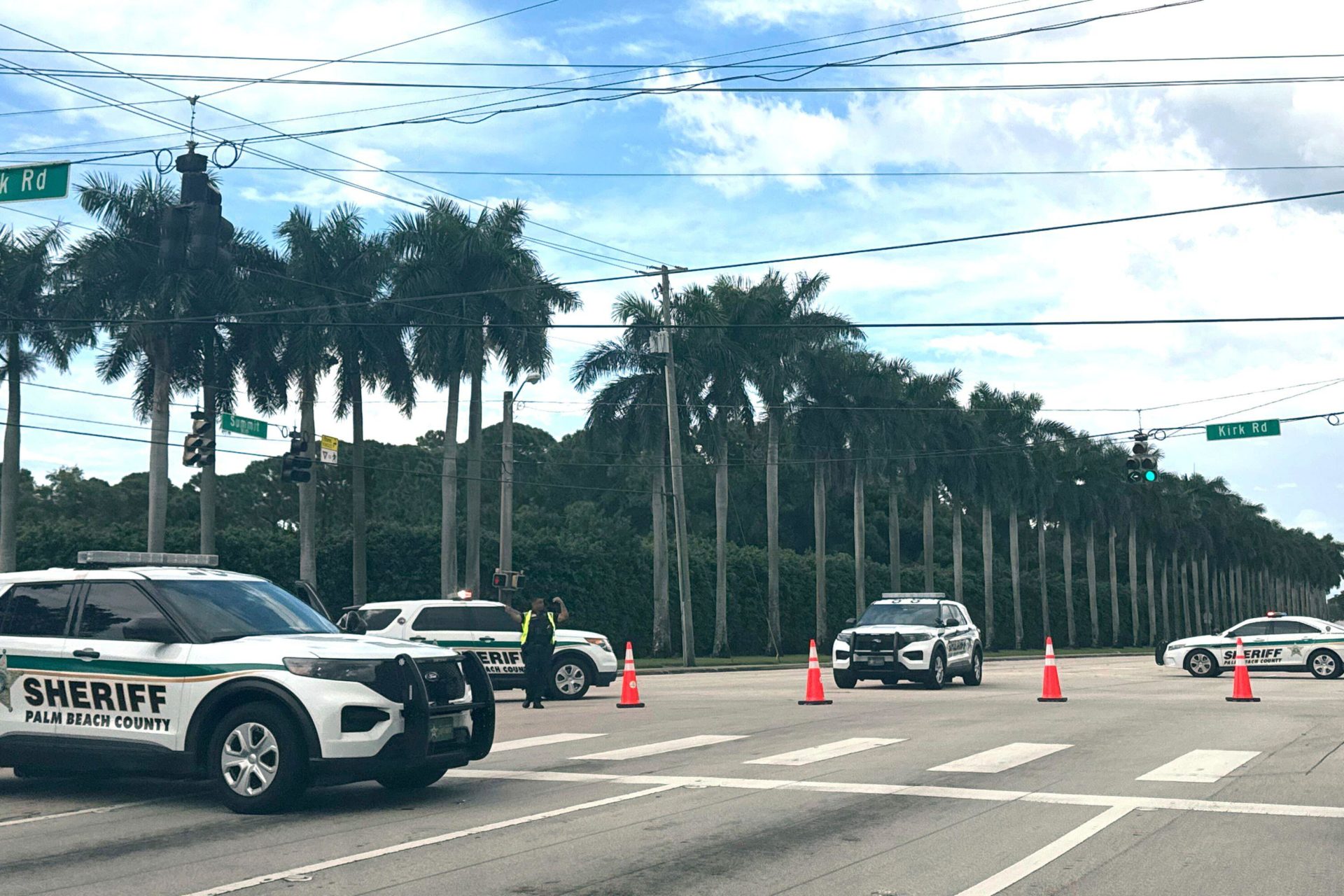 Sheriff vehicles pictured near Trump International Golf Club in West Palm Beach after gunshots were reported in the vicinity of Republican presidential candidate Donald Trump, 15-9-24