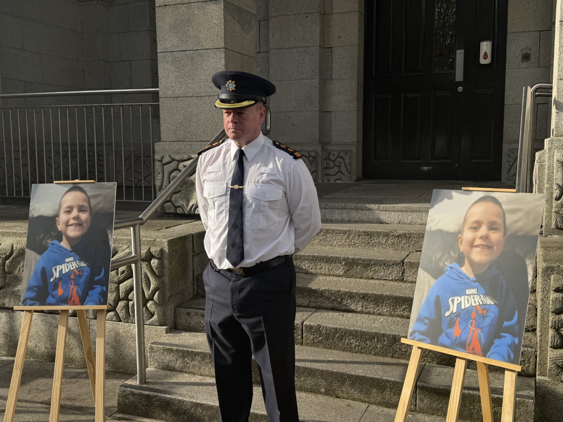 Garda Chief Superintendent Alan McGovern outside Dundalk Garda Station