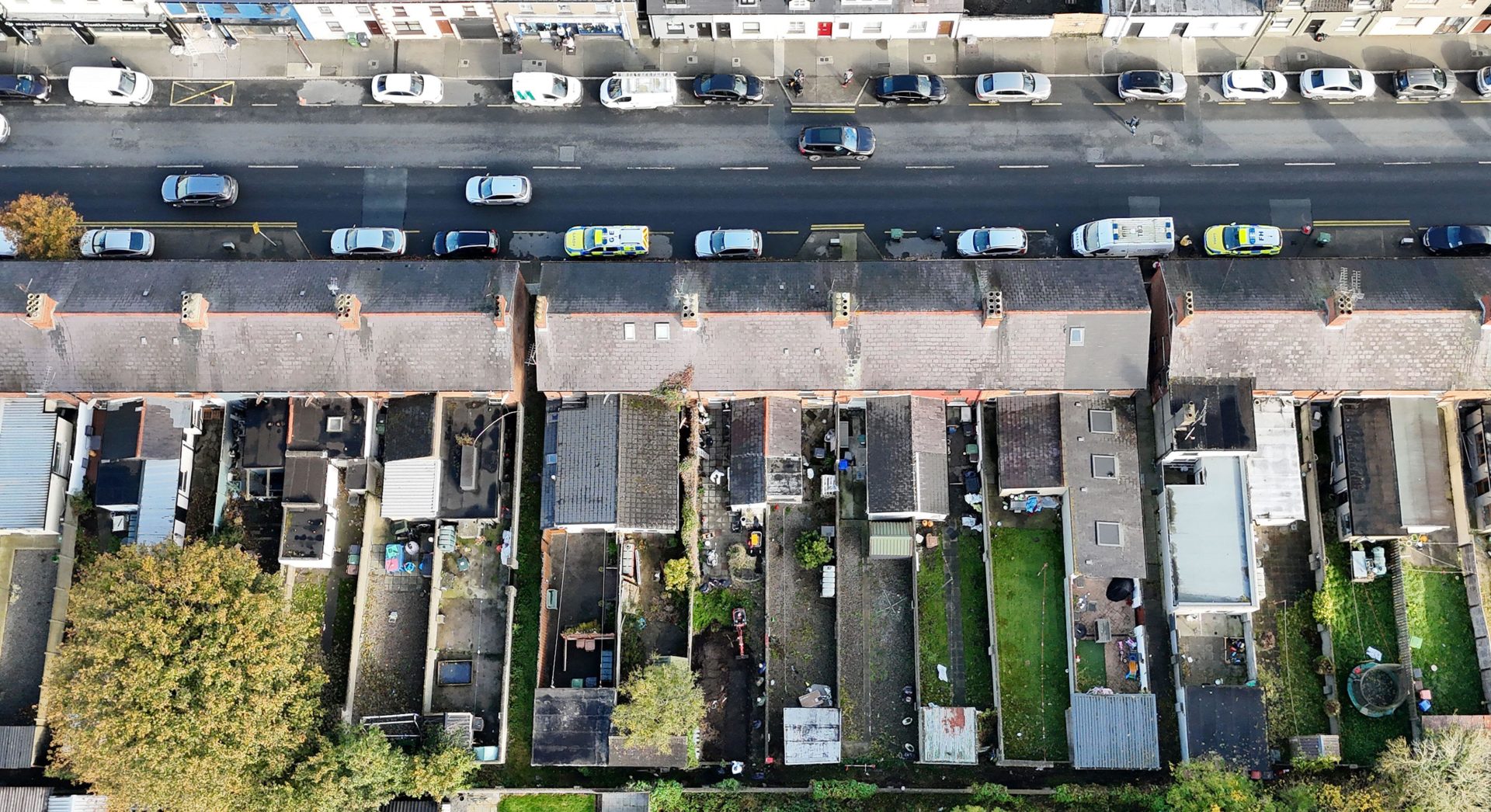 Aerial image shows Gardaí carrying out searches at the garden of Kyran Durnin’s former family home in Dundalk