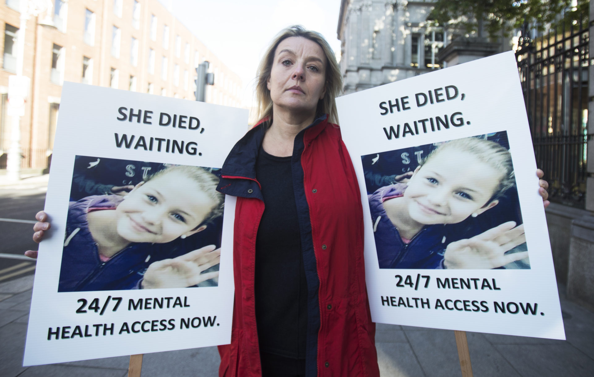 16/10/2019 Mental Health Warriors Protests Fiona Tuomey outside the Dail (Leinster house) with posters of her daughter Milly who died at age 11 in January 2016. Milly took her own life weeks after posting amessage on Instagram that she was unhappy with her appearence and wanted to die. Photo: Leah Farrell/RollingNews.ie