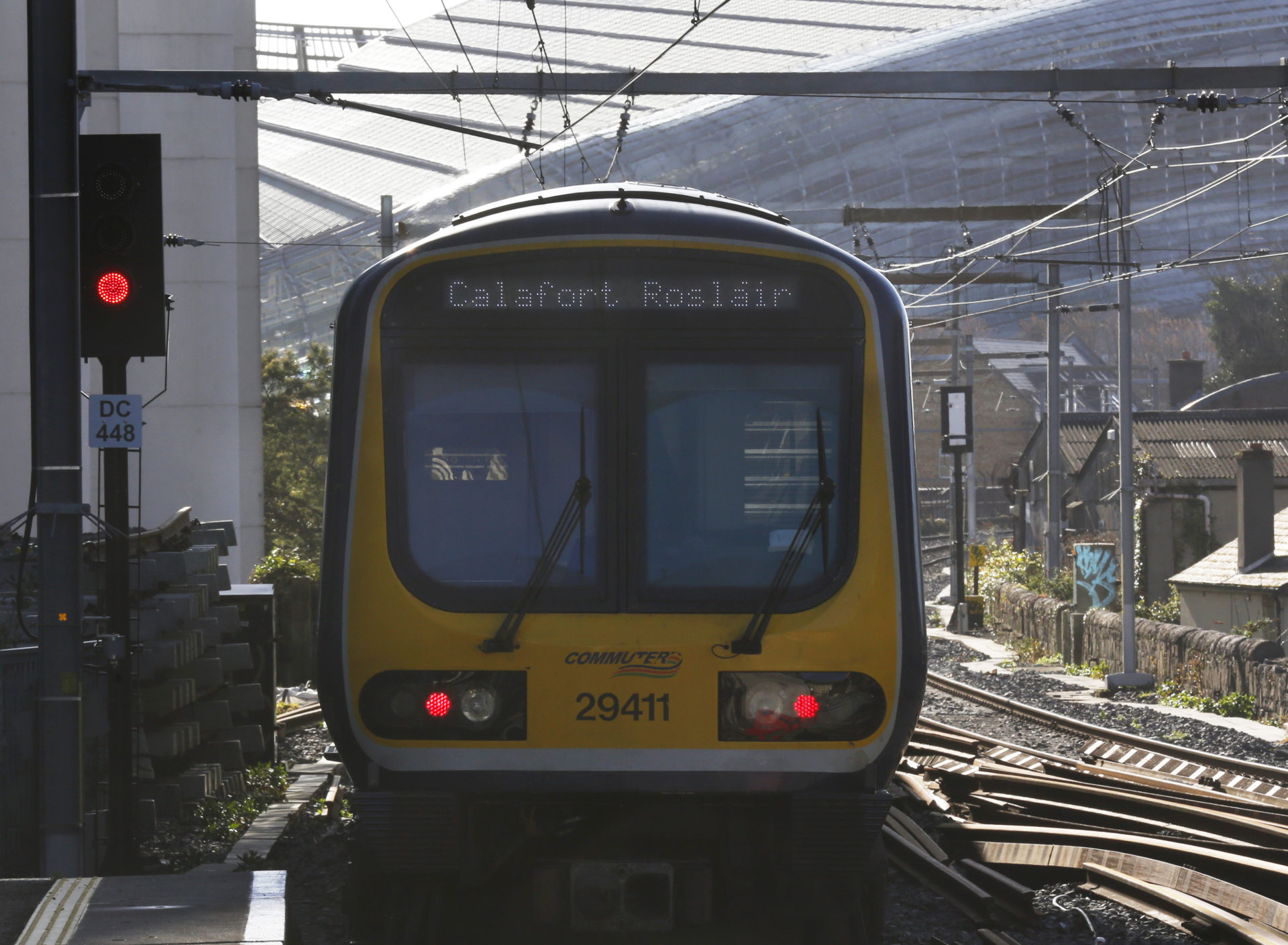 31/3/2017. Dart, Irish Rail and Dublin Bus affected as unions involved in Bus Eireann strike place All-Out pickets. Photo shows an almost empty Grand Canal Dock Station in Dublin this morning, as a couple of commuters arrive unsure of how they will get to theire destination. Photo: RollingNews.ie