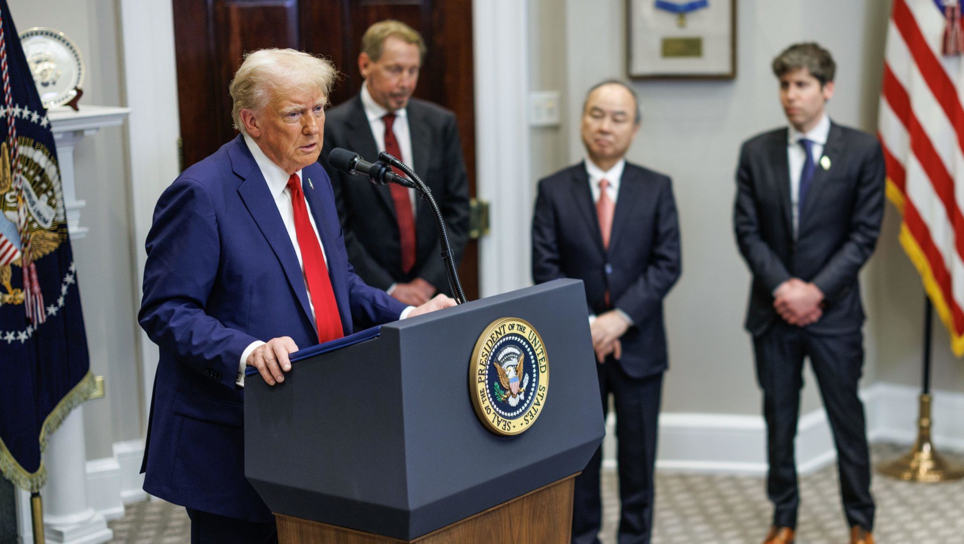 2S8ARC2 United States President Donald Trump gives remarks on AI Infrastructure as Larry Ellison, Chief technology officer of Oracle, Junichi Miyakawa, CEO of SoftBank Corp, Sam Altman, CEO of OpenAI look on in the Roosevelt Room of the White House in Washington DC, on Tuesday, January 21, 2025. President Trump is expected to announce a $500 billion AI infrastructure investment in the US. Credit: Aaron Schwartz/Pool via CNP /MediaPunch