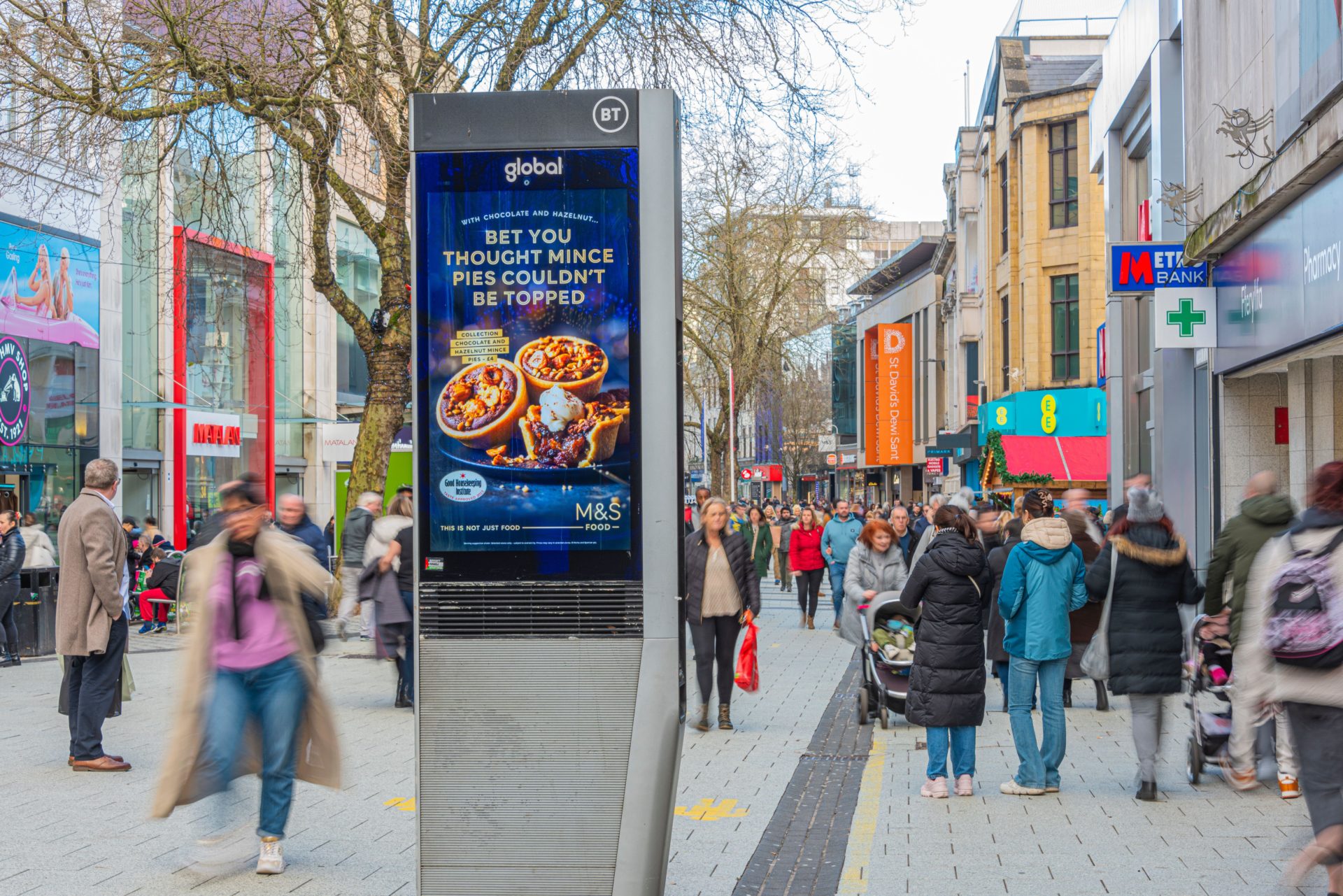 Digital Advertising screen on Cardiff Queen Street.