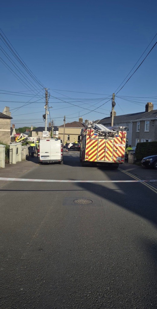Homeowner in shock after car crashes into driveway | www.redfm.ie
