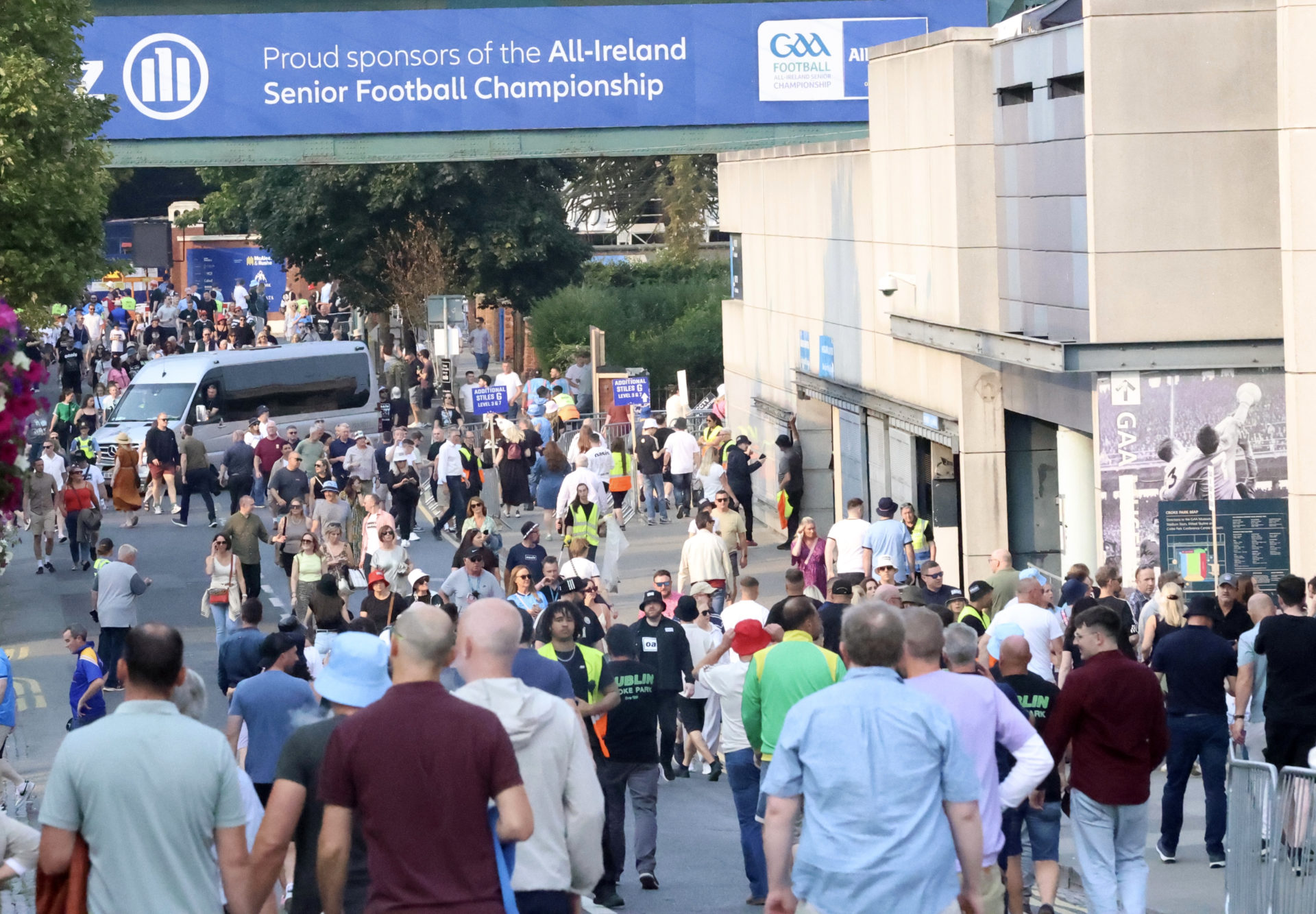 Oasis fan Sinéad described the gig as like an “out of body experience” but said there were simply not enough female toilets.