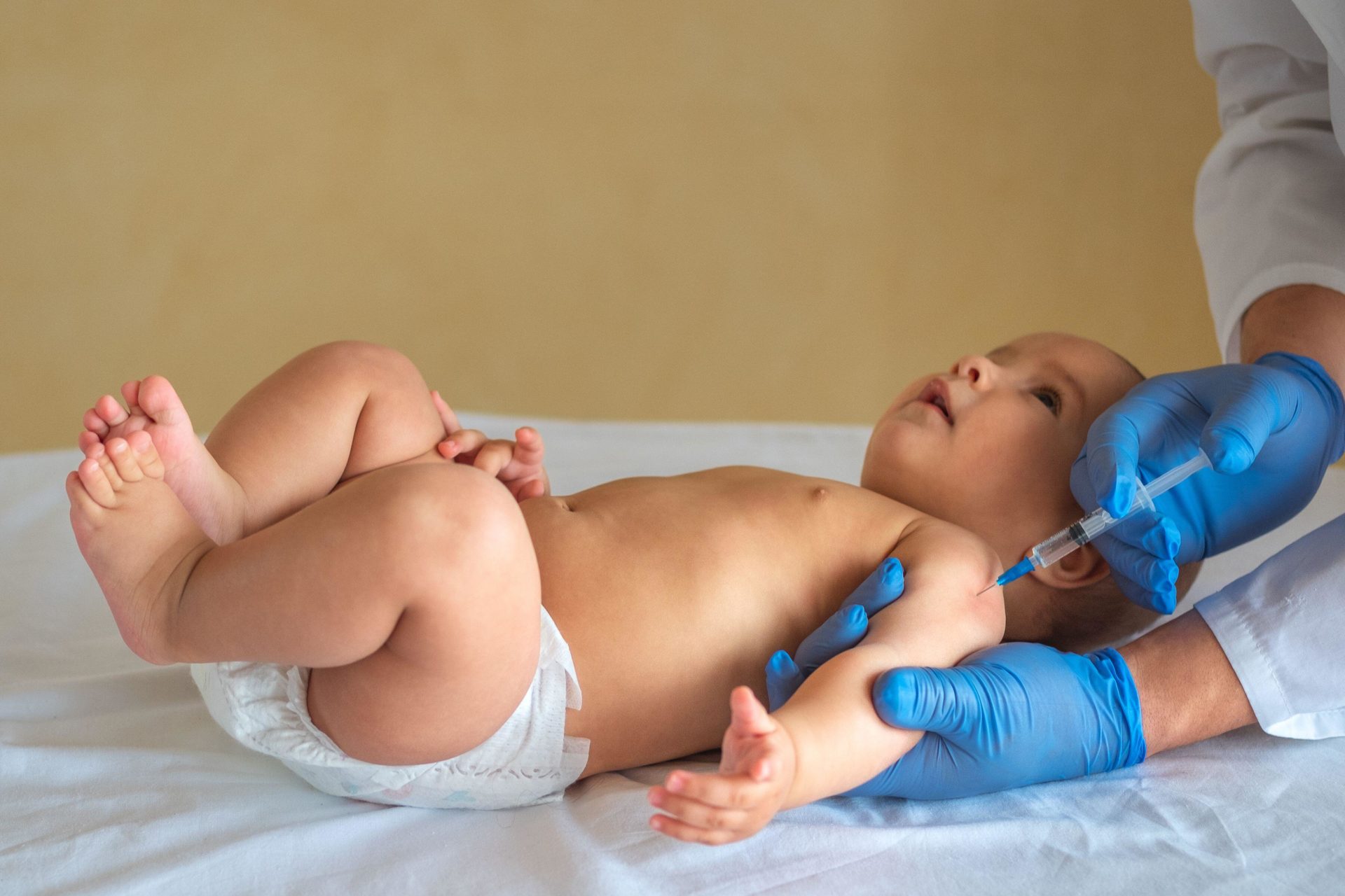 While most cases are mild, it can lead to bronchiolitis and pneumonia in babies and usually hundreds are hospitalised every year. 
