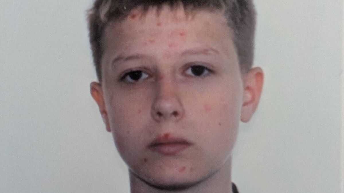 Gardai are seeking the public's helping in tracing a teenager missing from Youghal since the week...