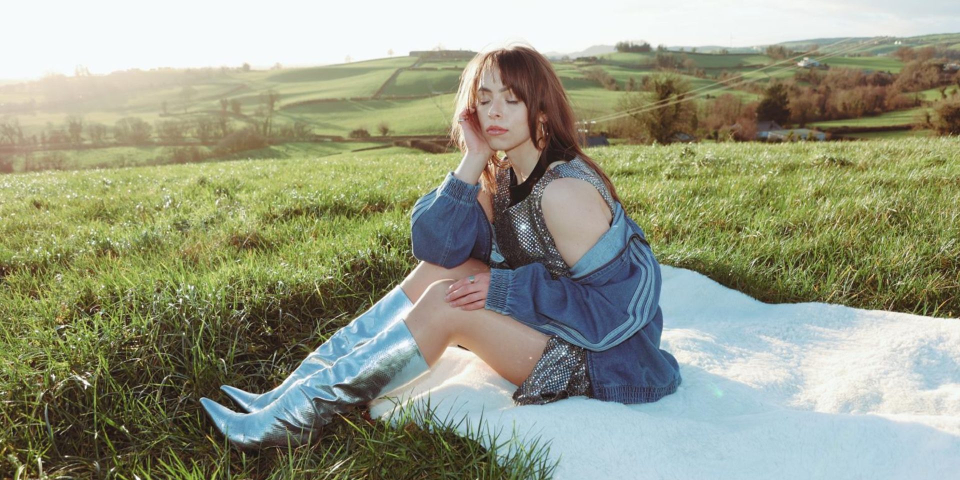 Fya Fox Drops New Impassioned Pop single ‘Oversized Denim Jacket’