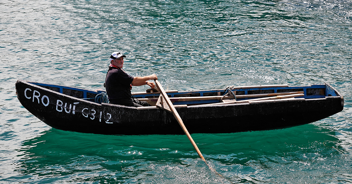 Traditional Currach Boats Set To Launch On Dublin’s River Liffey
